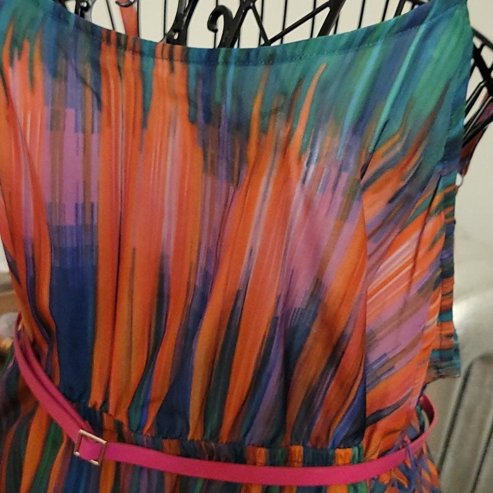 Dress - Picture 2 of 2